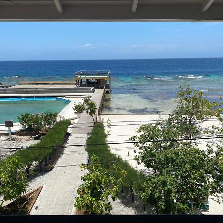 Coral View Beach Resort Útila Eksteriør billede
