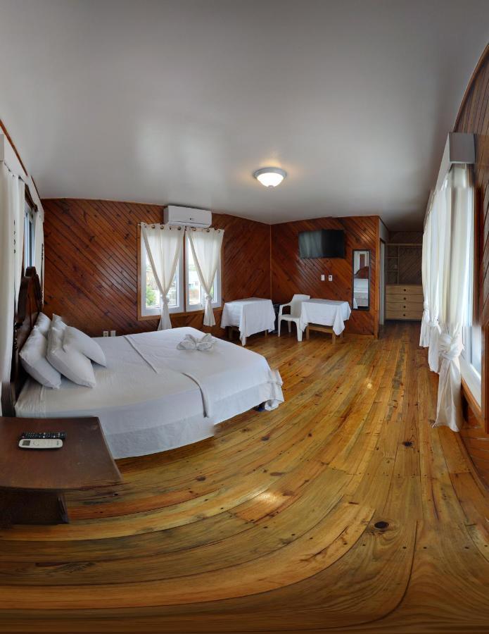 Coral View Beach Resort Útila Eksteriør billede