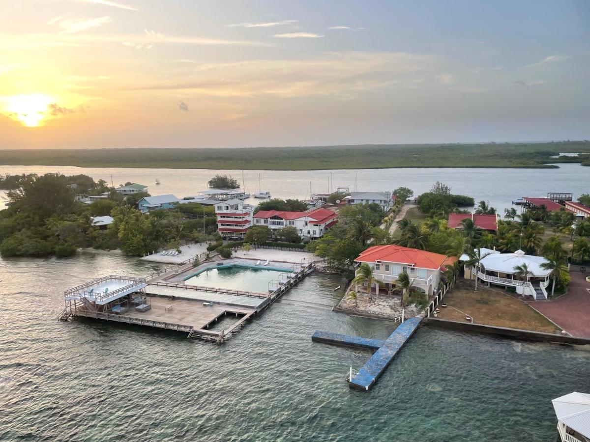 Coral View Beach Resort Útila Eksteriør billede