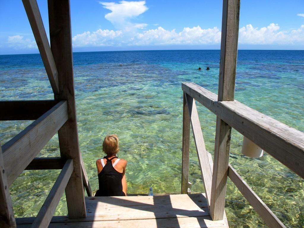 Coral View Beach Resort Útila Eksteriør billede