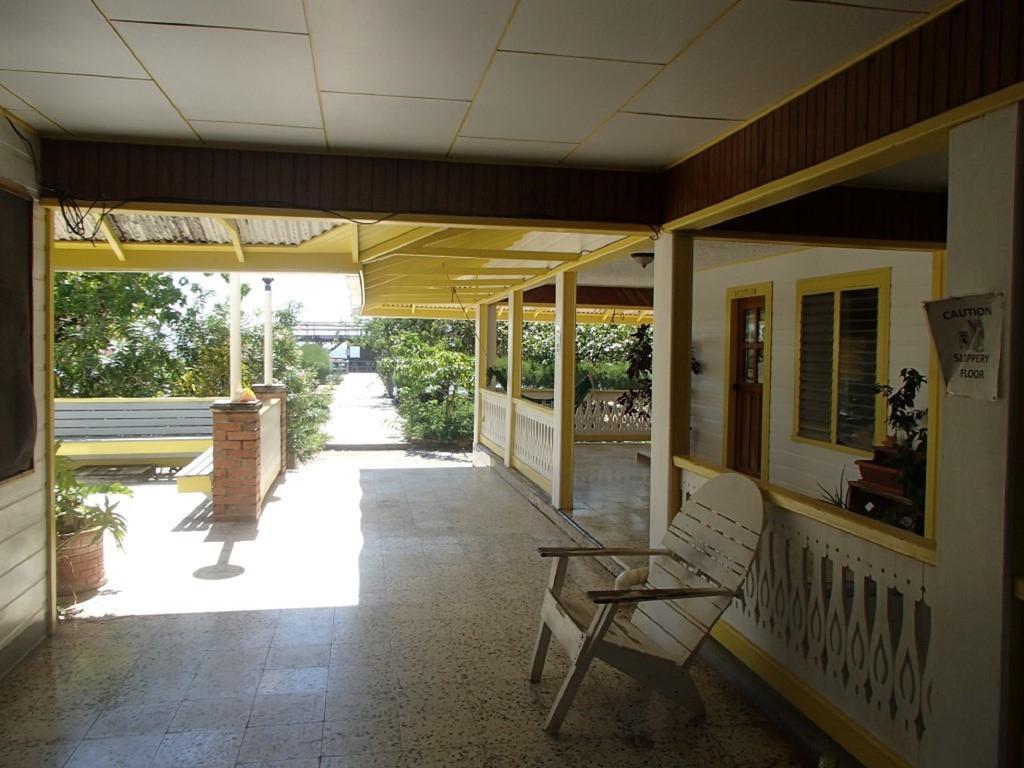 Coral View Beach Resort Útila Eksteriør billede